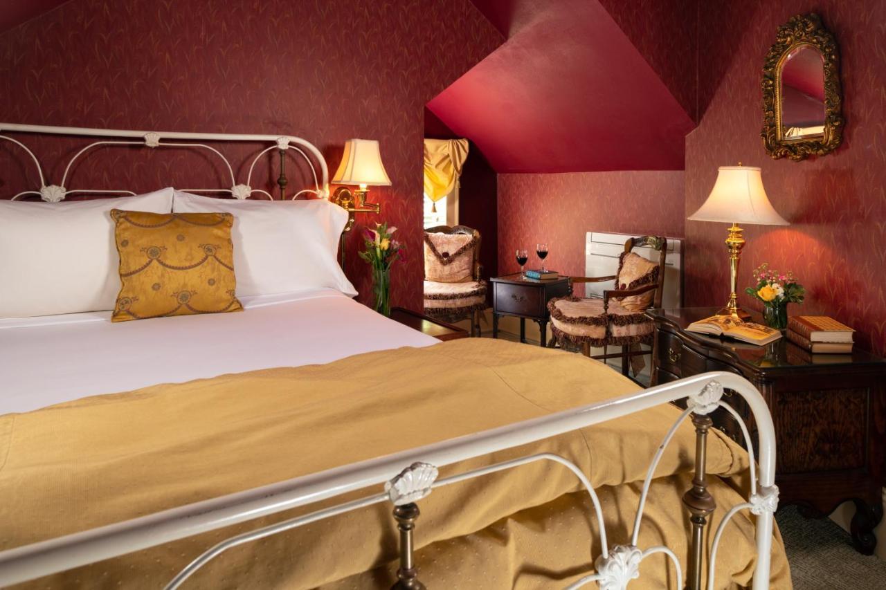 Queen Room,382758052:JPEG