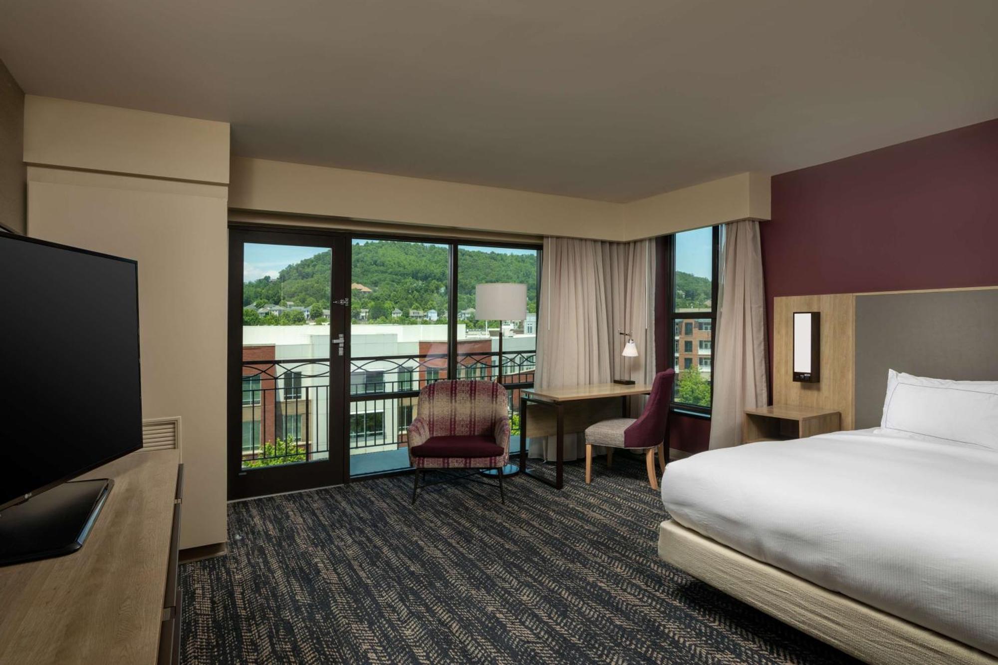 King Room with Balcony
