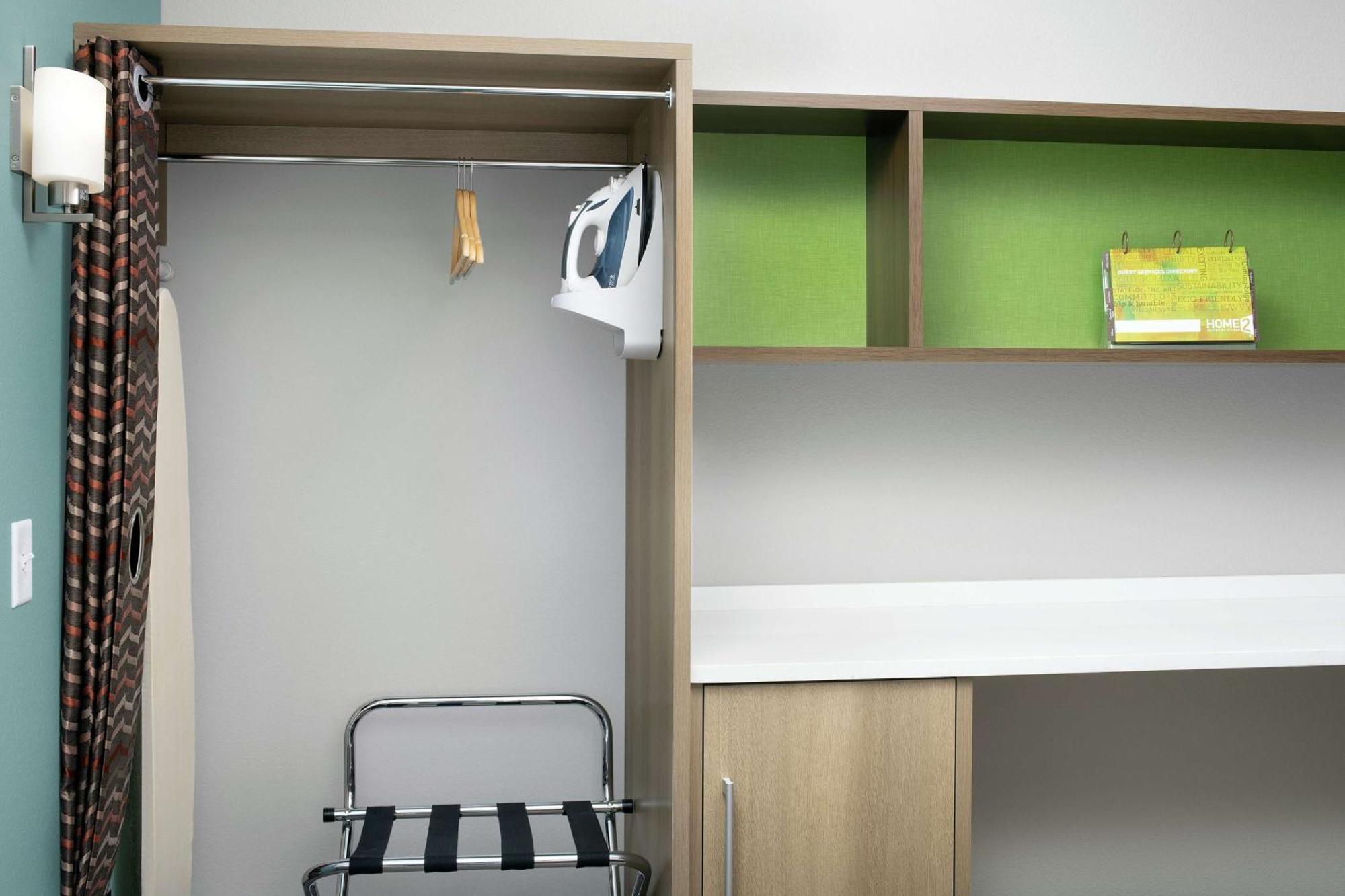 Studio Suite Two Queen Beds Hearing Access or Non-Smoking,1552311718:JPEG