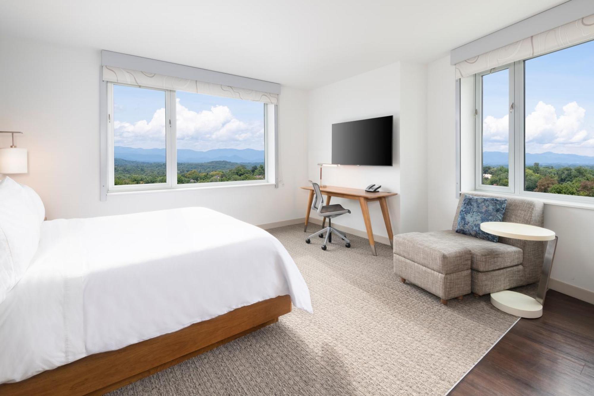 Guest room 1 King Mountain view,1398020939:JPEG