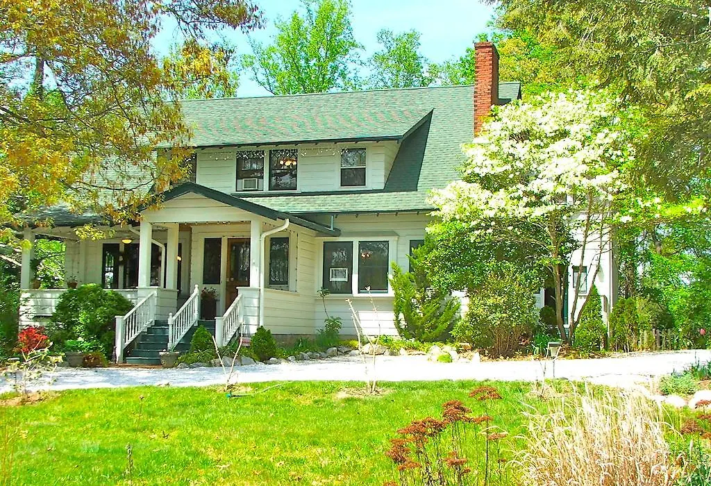 Oakland Cottage Bed And Breakfast-1