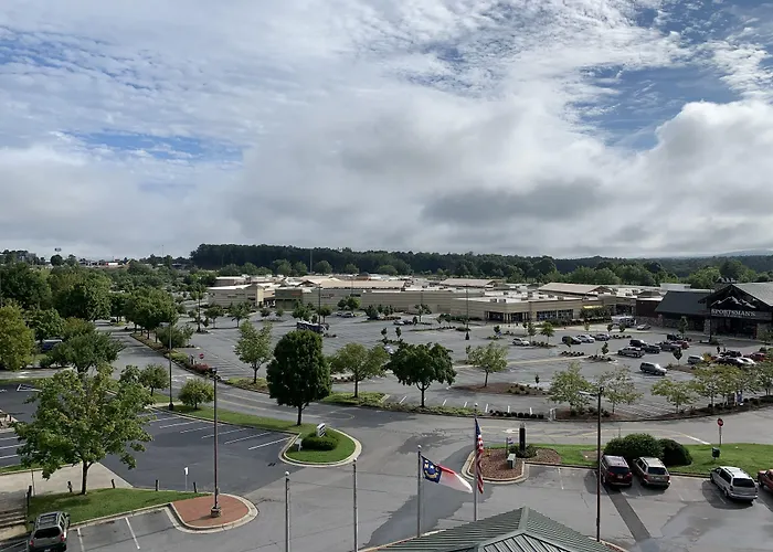 Comfort Suites Outlet Center Asheville